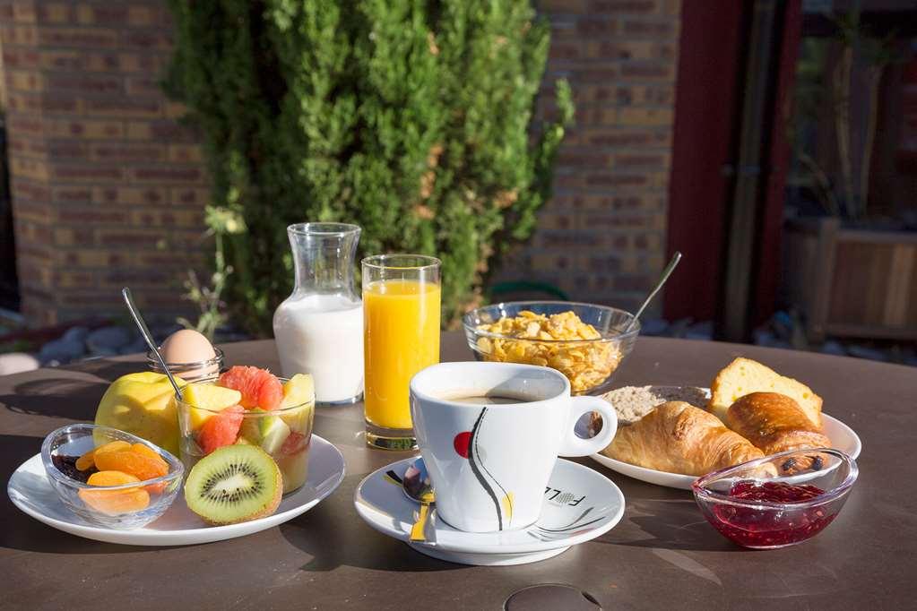 The Originals City, Hotel Novella Confort, Nantes Est Carquefou Amenities foto